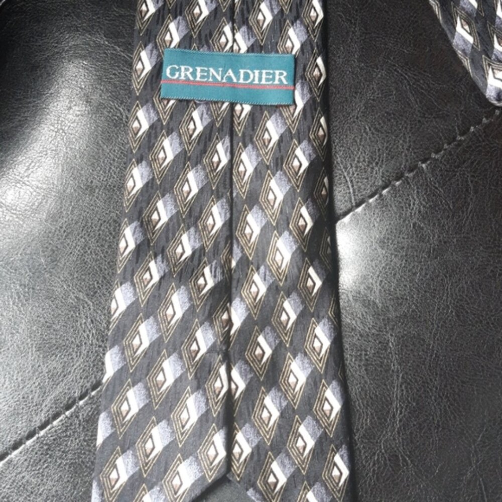 Grenadier Vintage 100% Silk Tie Navy Blue